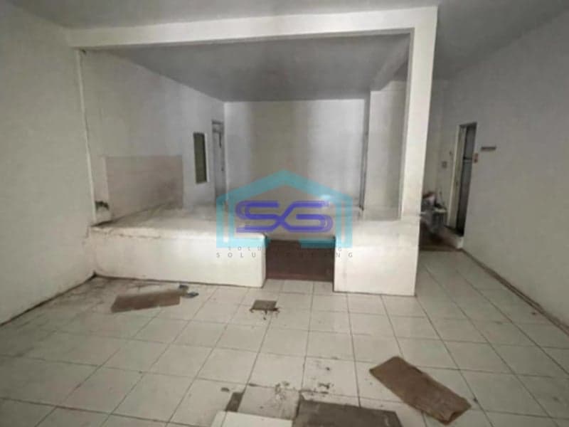 Disewakan Ruang Usaha Komersial di Pinggir Jalan Raya Jemursari Surabaya LB 240m2