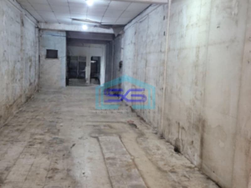 Disewakan Ruko Murah 2 Lantai Luas Bangunan  400 m² Lokasi Jembatan Besi Jakarta Barat