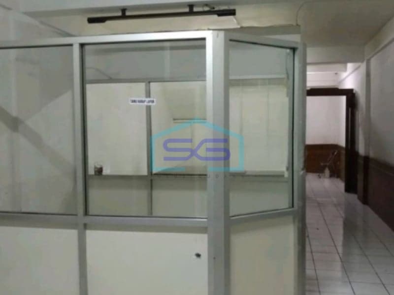 Disewakan Ruko Supratman, Bandung Luas Bangunan 200m2
