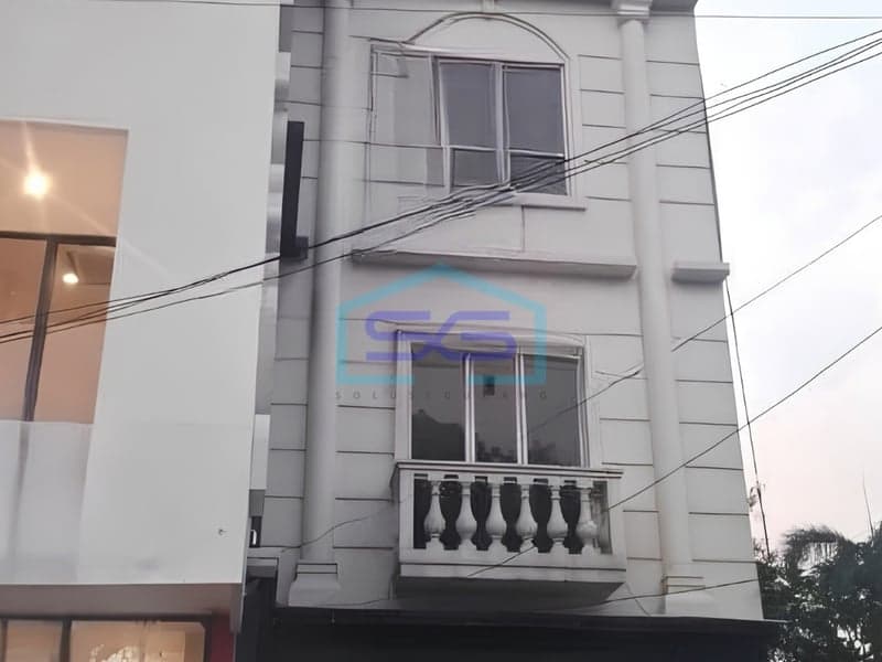 Strategic Shophouse for Rent on Alternatif Cibubur, Cimanggis, Depok West Java Building Area 153 m²