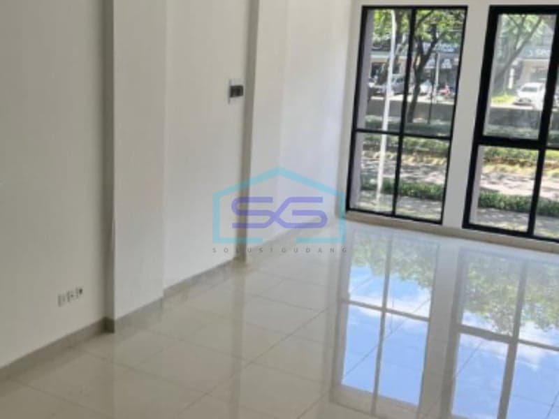 Disewakan Ruko 3 Lantai Luas Bangunan 146 m² Lokasi Bebas Banjir di Tangerang Selatan