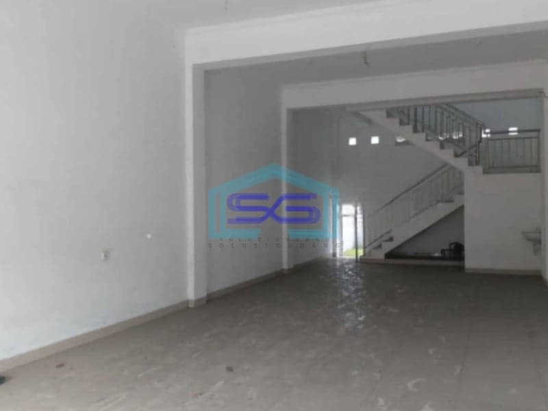 Dijual Ruko Strategis 3 Lantai Tengah Kota Solo Lokasi di Jalan Yos Sudarso LT 633m2