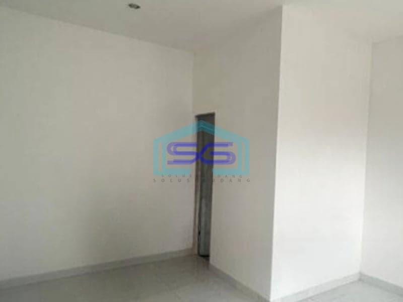 Disewakan Gudang Cipondoh. Kav Dpr.  Tangerang Luas Tanah 800 m²