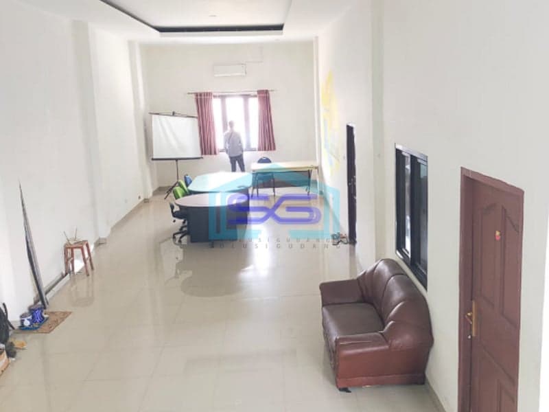 Dijual Ruko Plong & Gandeng di Jalan Musi Raya Terminal Perumnas Sako Palembang LB 450m2