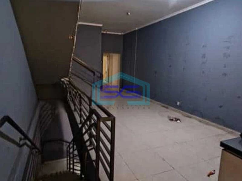 Disewakan ruko 3½ lantai di Raya Pekayon, Bekasi Selatan LB 350m2