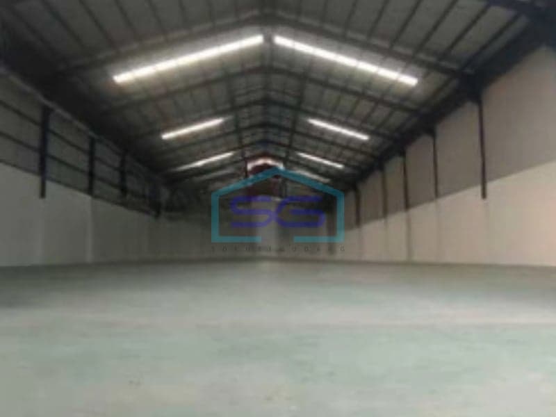 Cikarang Utara，Bekasi 出售全新即用型仓库。建筑面积 1786 平方米