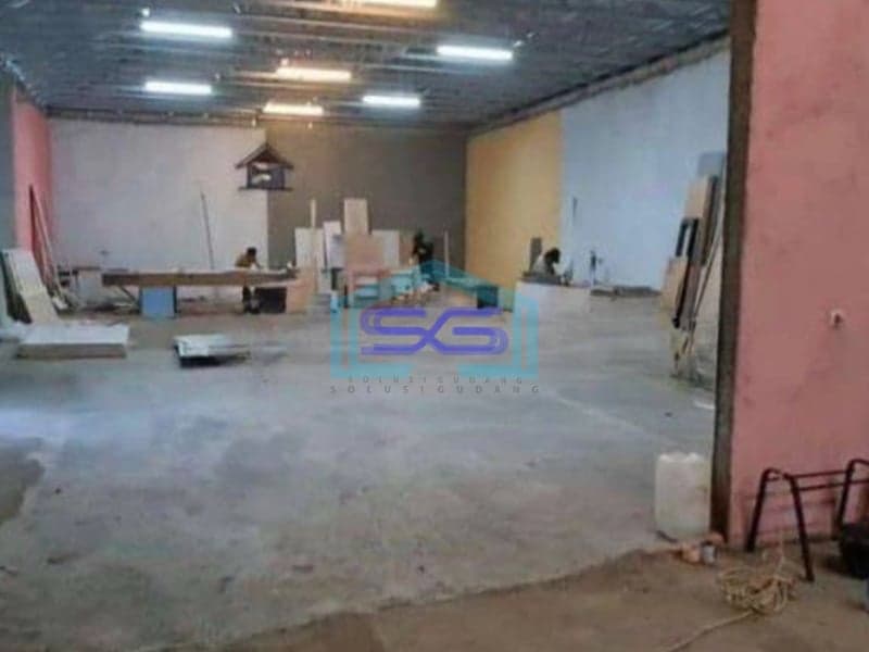Dijual Gudang Luas 800m2 di Jalan Raya Sukatenang Bekasi Utara