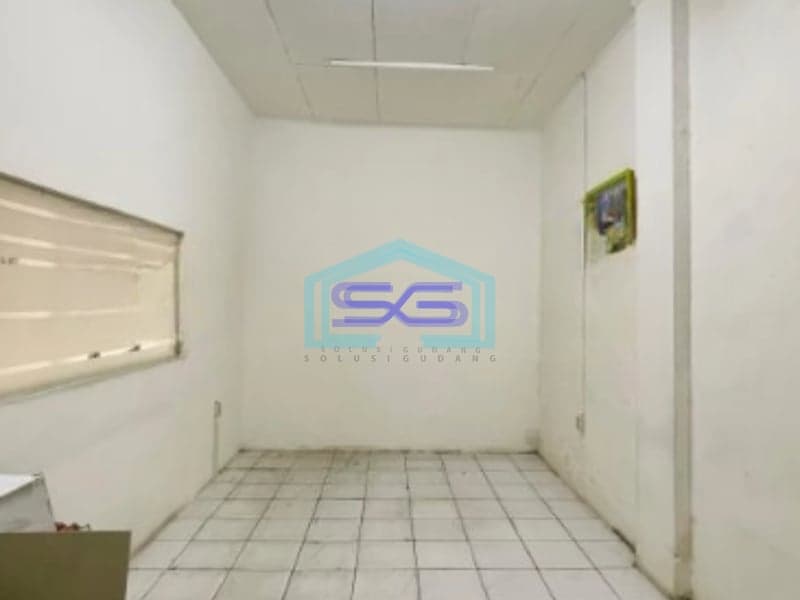 Disewakan Ruko Lokasi Dekat Jalan Raya Tubagus Angke Jakarta Barat Luas Bangunan 306 m²