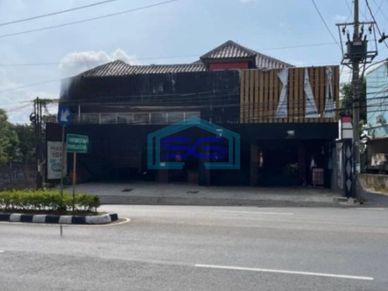 Dijual Ruko 2 Lantai SHM Luas Bangunan 722m2 Pinggir Jalan Raya Ngaliyan Semarang