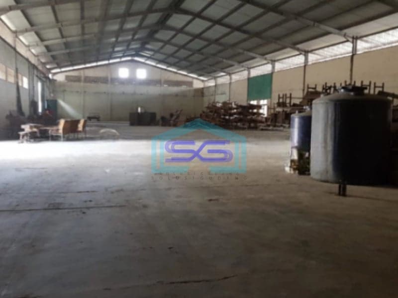 Dijual Gudang Atau Pabrik Strategis Pinggir Jalan Raya Sumpah Pemuda Solo LB 4600m2