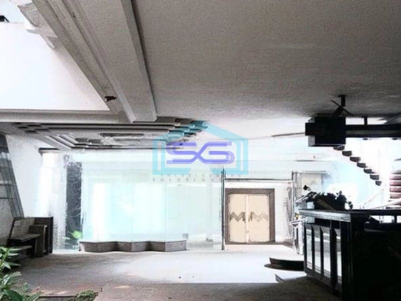Dijual Gedung 3 lantai di Jl Sudirman Bandung Tengah Pusat Kota LT 1850m2
