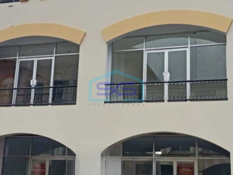 Disewakan Ruko 3 Lantai Baru Renovasi di Rendeng, Bandung, Jawa Barat - Luas Bangunan 150 m²