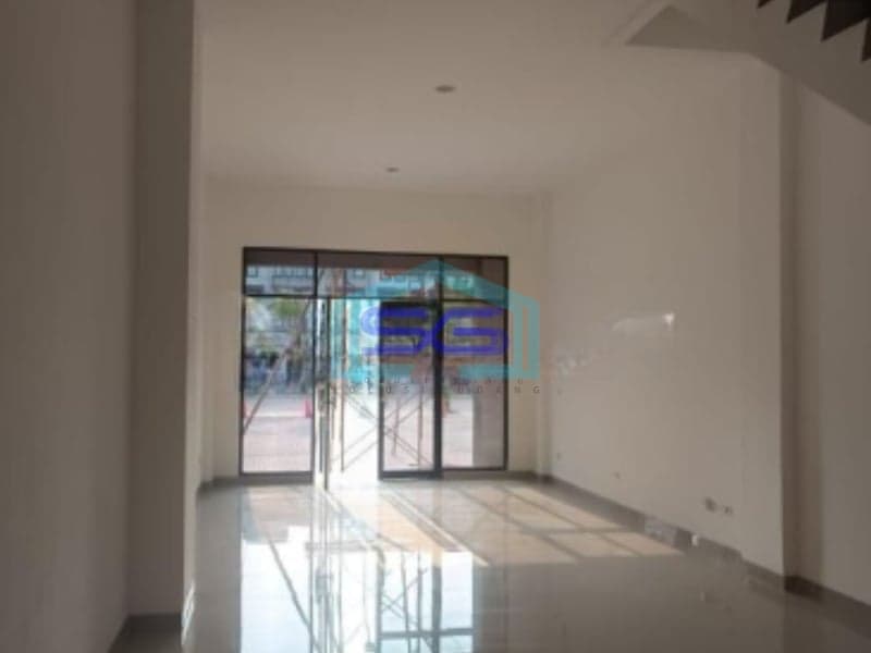 Disewakan Ruko di Osaka Pantai Indah Kapuk Jakarta Utara Luas Bangunan 800m2