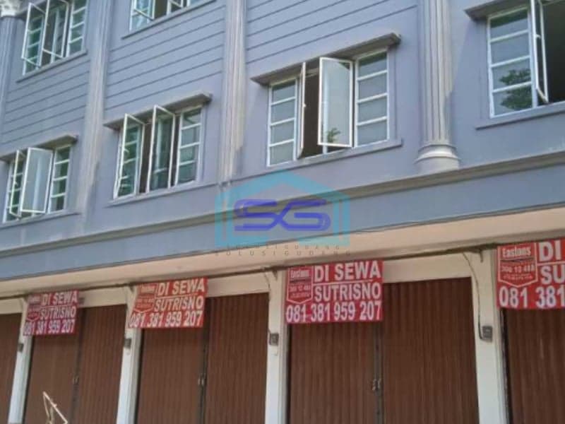 Disewakan Ruko Luas Bangunan  180 m² Lokasi di Tambora Jakarta Barat Kondisi Bagus