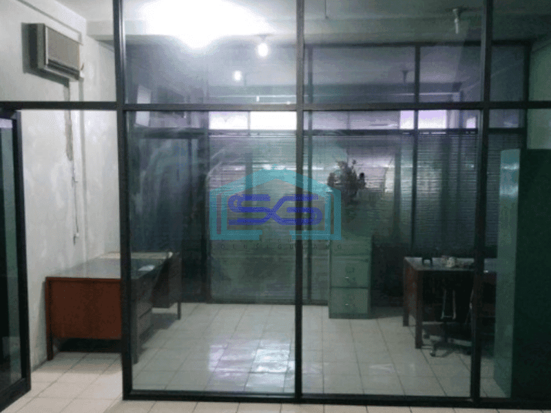 Dijual Ruko Luas Tanah 100 m² Kondisi Ruko Terawat Posisi Pinggir Jalan Raya Bandengan Jakarta Utara