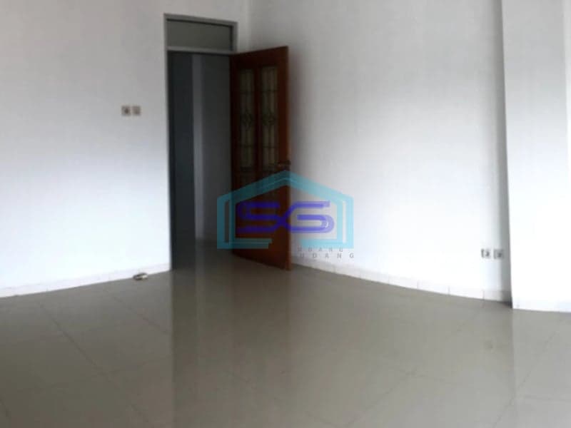 Dijual Gudang Luas Bangunan 140 m² Lokasi Tomang Jakarta Barat