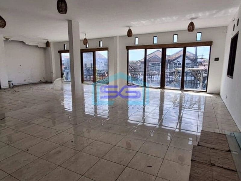 Disewakan Ruang Usaha Extra Luas di Canggu Badung Bali  Luas Bangunan 600m2