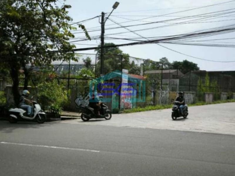 Dijual Tanah Posisi Hoek di Paledang Bogor Jawa Barat Luas Tanah 2530m2