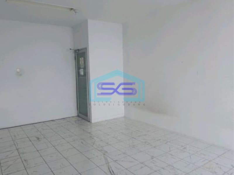 Disewakan Ruko Luas Tanah  111 m² Lokasi di Grogol Jakarta Barat