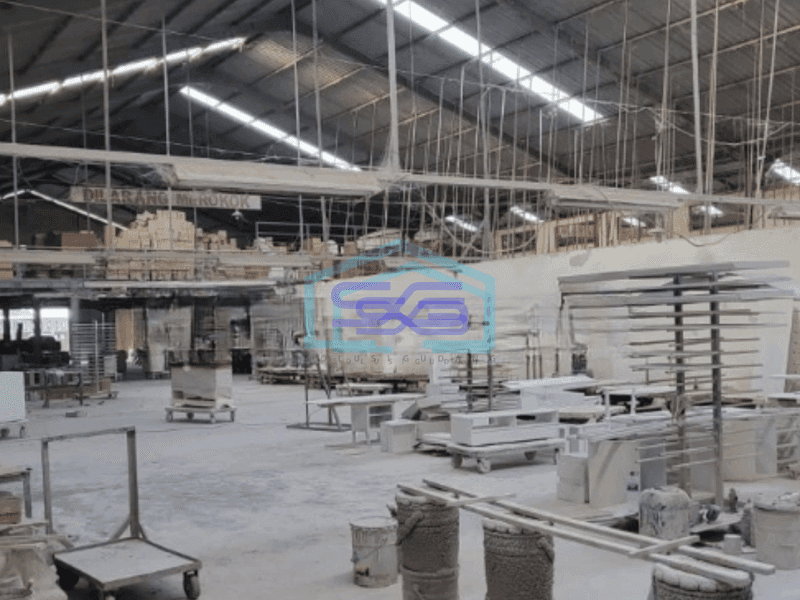 Dijual Gudang 2 Lantai di no jalan Raya Cerme Gresik Langka Luas Bangunan 4200 m²