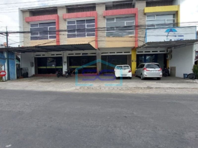 出售：位于Jogja Ringroad的战略性店屋，占地75平方米