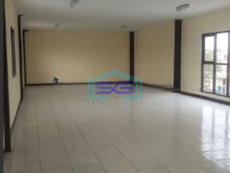 Disewakan Pabrik Baru Renovasi Bagus Siap Huni di Cikarang Bekasi LB 1127m2