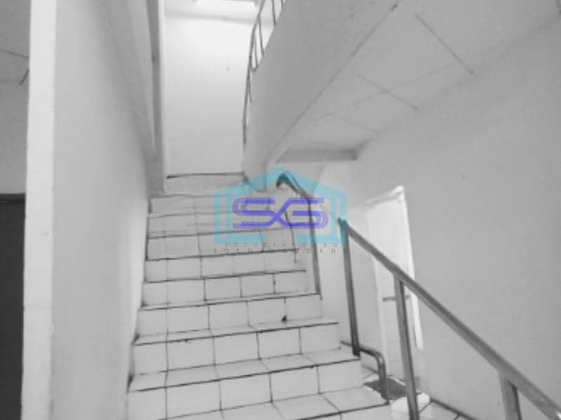 Dijual Kantor Luas Tanah 659 m² Lokasi Daan Mogot Tangerang