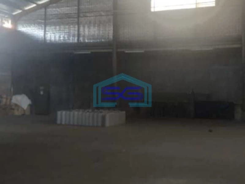 Disewakan Gudang Akses Container 40 Feet Luas Tanah 1300 m² Lokasi di Bekasi