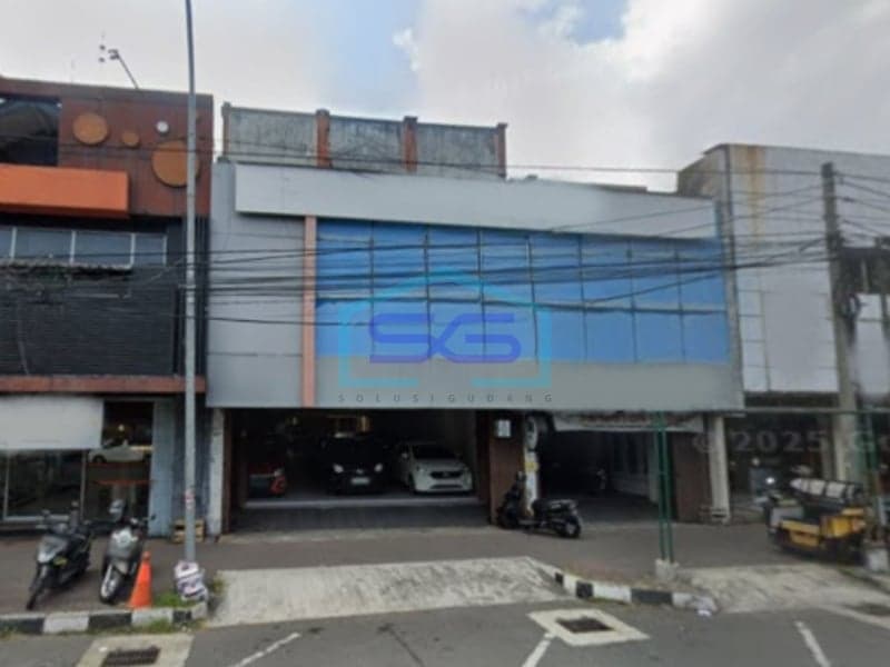 Disewakan Ruko di Kawasan Gowongan, Jetis Yogyakarta LB 648m2