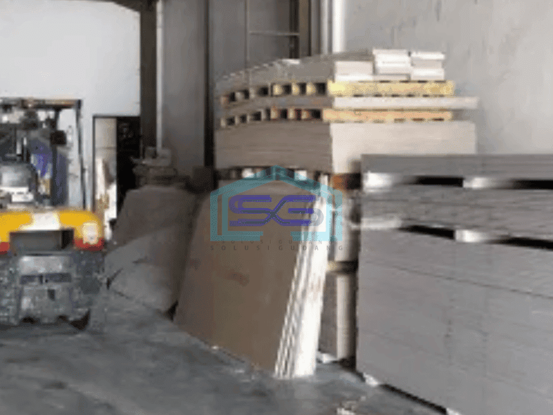 Dijual Gudang Bizpark Daan Mogot Jakarta Barat Luas 216m2 Siap Pakai + Office