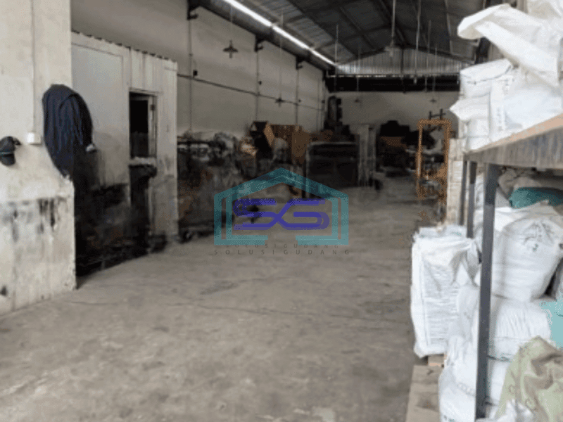 Dijual Gudang Akses Container 40 Feet di Kamal Jakarta Utara Luas Tanah  315 m²