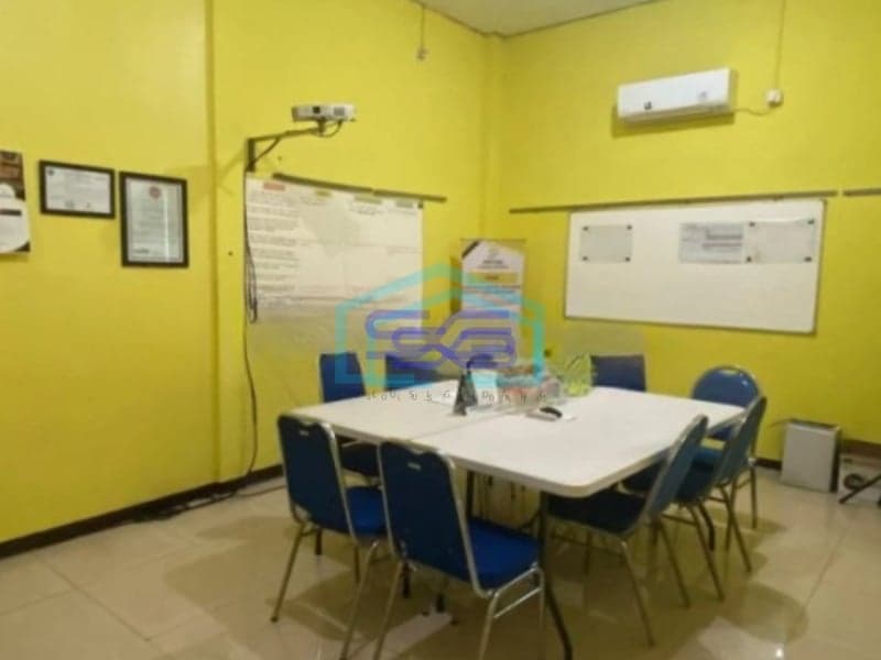 Dijual Gudang Lokasi Strategis Luas Tanah 970 m² di Krian Sidoarjo