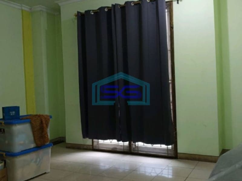 Disewakan Ruko Lokasi Strategis di Pejuang Bekasi Luas Bangunan 290m2
