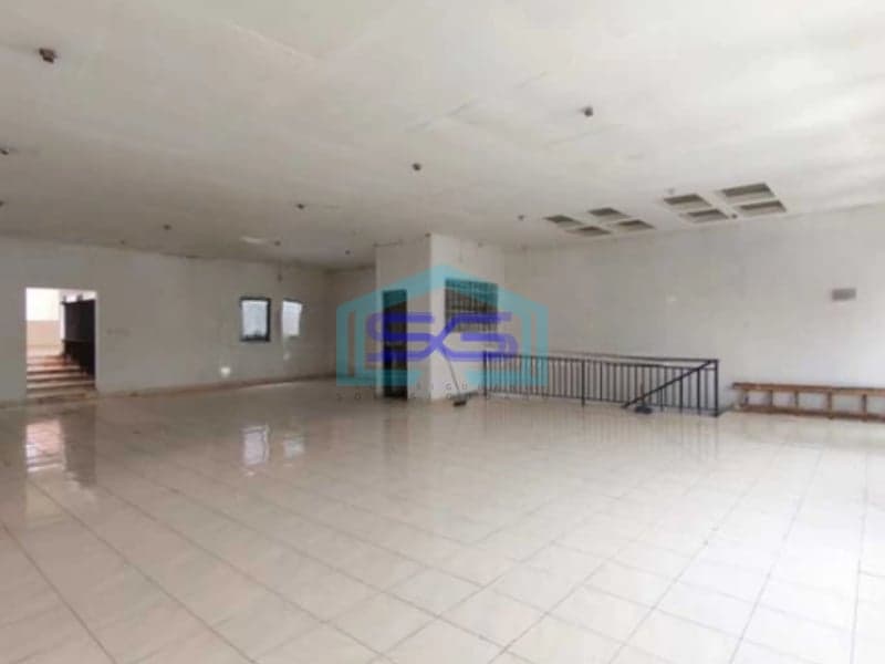 Disewakan Ruang Usaha Harga Murah Mainroad Raya Kopo-Astana Anyar Bandung LB 600m2