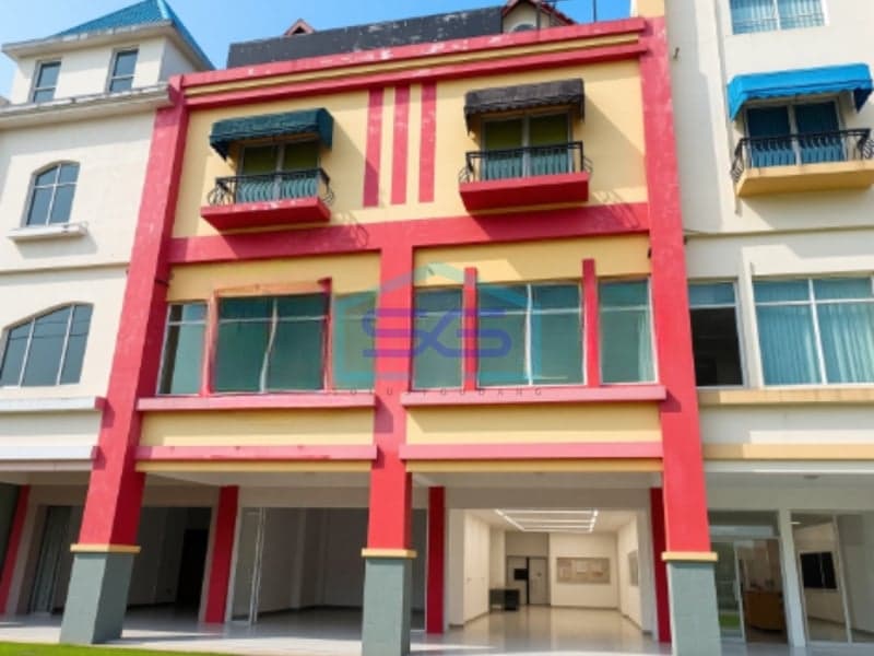Disewakan Ruko di Komplek Marina Plaza, Manado Sulawesi Utara LB 660 m²