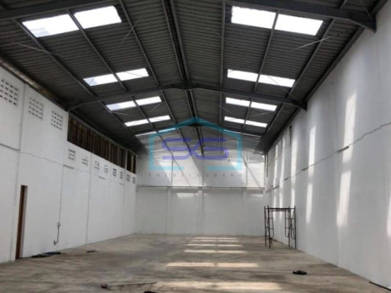 Dijual Gudang Siap Pakai di Bandung Jawa Barat Luas Tanah 484 m²