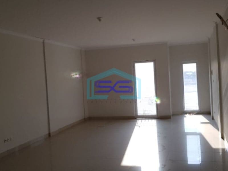 Dijual Ruko 3 Lantai luas Tanah  100 m² Lokasi Cengkareng Jakarta Barat