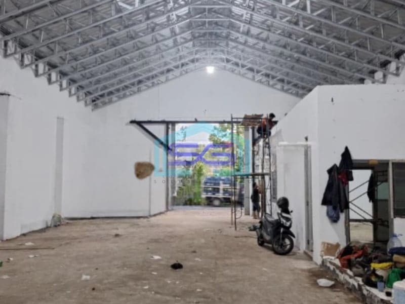 Disewakan Gudang Siap Pakai Langsung Hadap Jalan Raya Kalimas Barat, Pabean Cantikan Surabaya LB 572m2