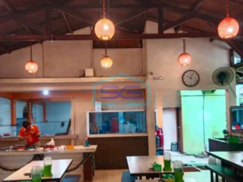 Disewakan Ruang Usaha di Kampung Kali, Semarang Tengah LB 135 m²