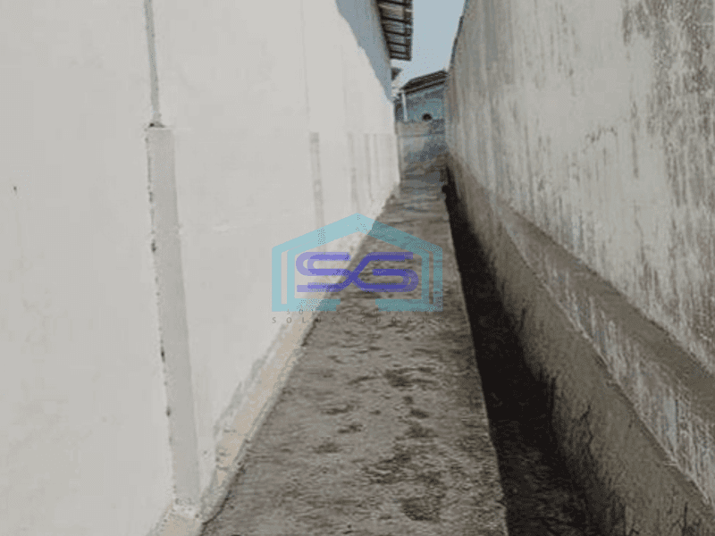 Dijual gudang bagus 894m2 di Kamal