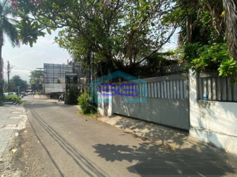 Dijual Ruang Usaha Lokasi Strategis Bisa Untuk Komersial SHM di Kemang Jakarta Selatan LT 454m2