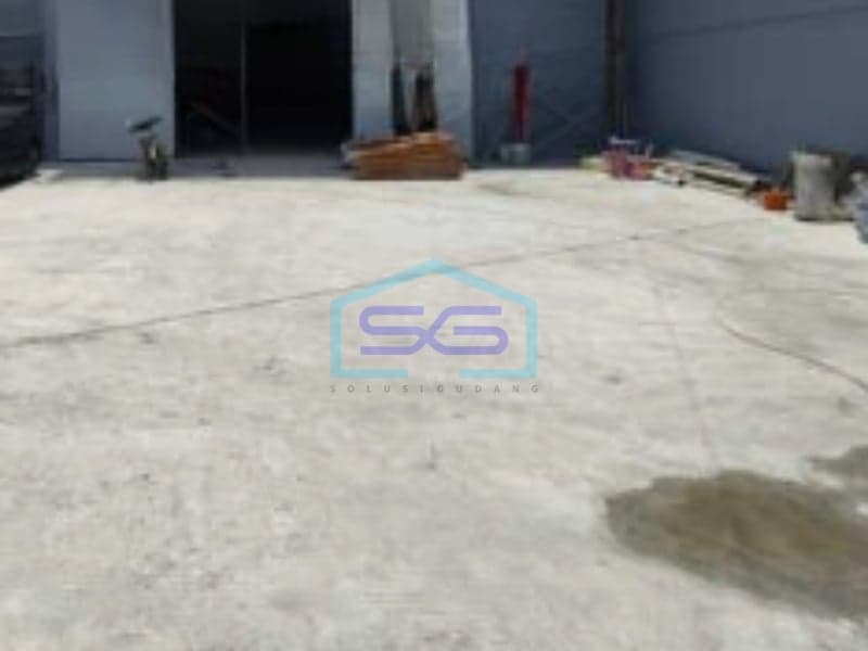 For Sale Warehouse Building Area 525 m² Ready to Occupy Located in Kapuk Kamal West Jakarta