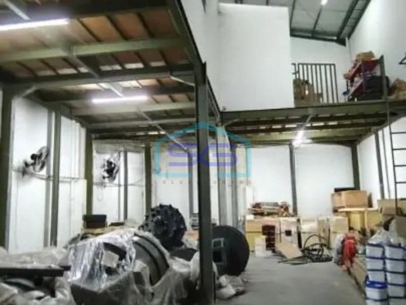 Disewakan Gudang Bizpark Daan Mogot Jakarta Barat Murah Ada 2 Lantai Luas Bangunan 250 m²