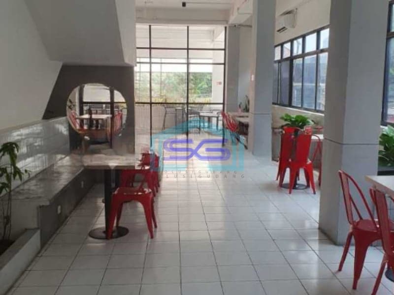 Disewakan Ruko Lokasi Strategis Luas Tanah 200 m² di Jembatan Lima Jakarta Barat