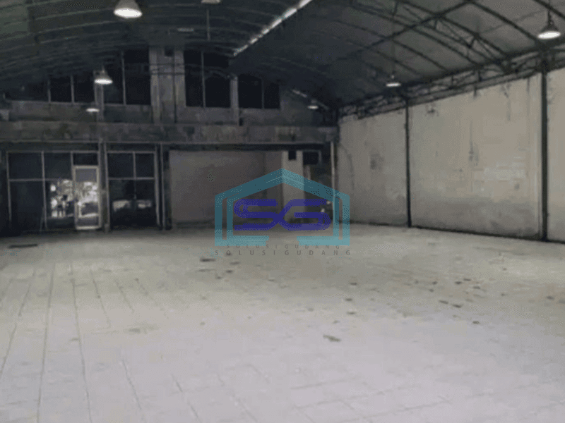 Disewakan Ruang Usaha Luas Bangunan  305 m² Hadap Jalan Raya di Gambir Jakarta Pusat