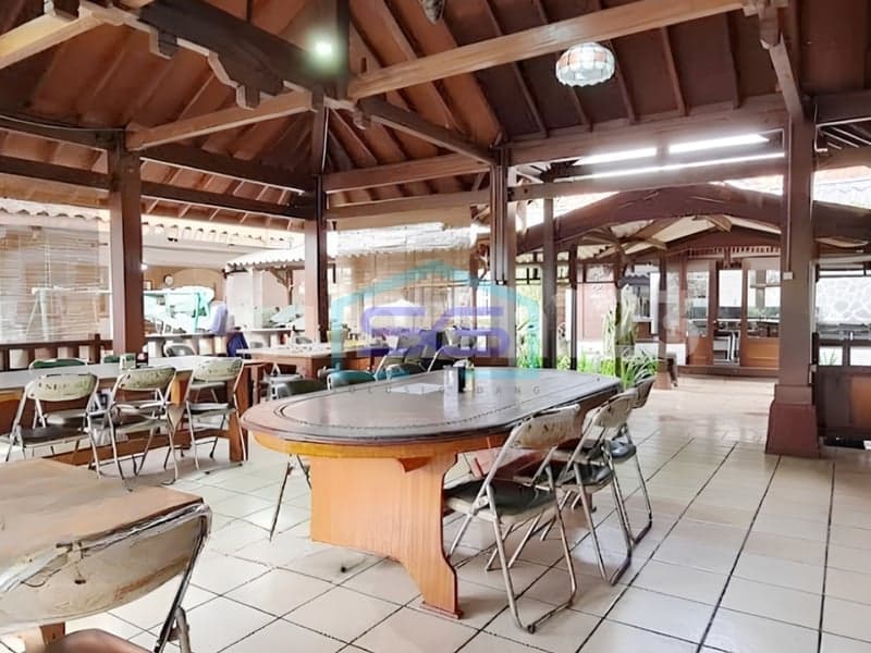 Disewakan Ruang Usaha Ex Resto di Setiabudi Bandung LB 500m2