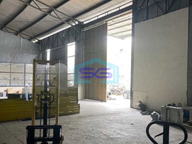 Disewakan Gudang Lokasi Strategis di Ngaliyan Semarang Luas Bangunan  680 m²