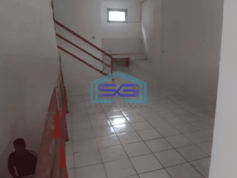 Disewakan Ruko Luas Bangunan 250 m² di Pluit Jakarta Utara