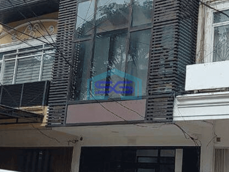 Disewakan Murah Dan Bagus Ruko 4 Lantai Luas 964 m² Akses 2mobil di Menteng Jakarta Pusat