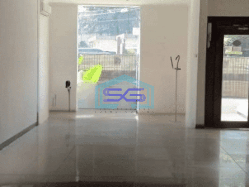 Disewakan Ruang Usaha Harga Murah 3 Lantai Luas Tanah  400 m² di Sukajadi Bandung